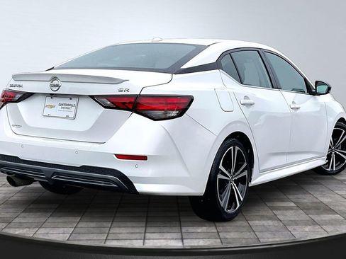 Used 2021 Nissan Sentra SR FWD image 2