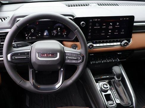 New 2025 GMC Canyon AT4 w/ Nightfall Edition image 17