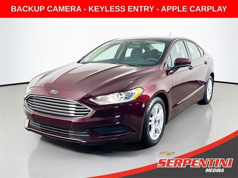 Used 2018 Ford Fusion SE w/ Fusion SE Technology Package image 1