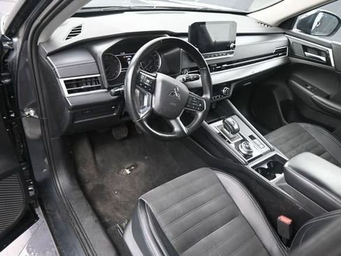Used 2024 Mitsubishi Outlander SE Black Edition AWD/4WD image 21