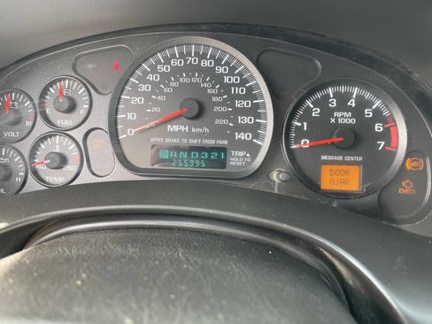 Used 2000 Chevrolet Monte Carlo SS w/ Preferred Equipment Group image 18