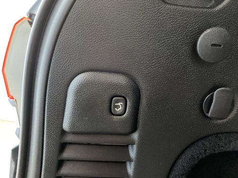 Used 2019 Jeep Grand Cherokee Limited w/ Luxury Group II image 37