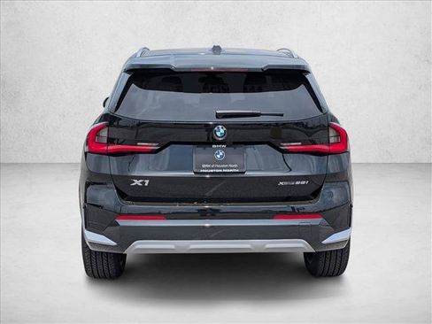 Used 2026 BMW X1 xDrive28i AWD/4WD image 7