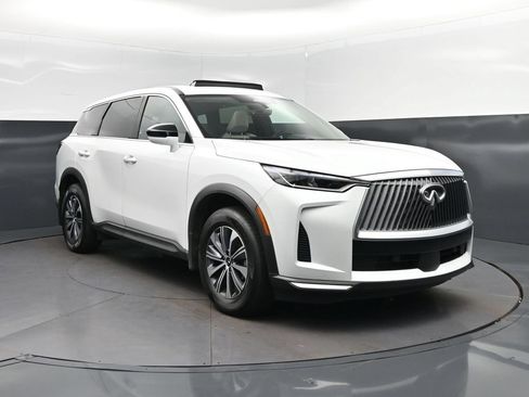 Certified 2026 INFINITI QX60 Pure w/ Cargo Package FWD image 9