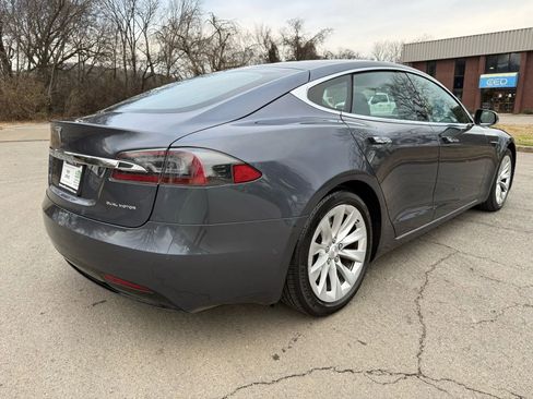 Used 2020 Tesla Model S Long Range Plus image 6