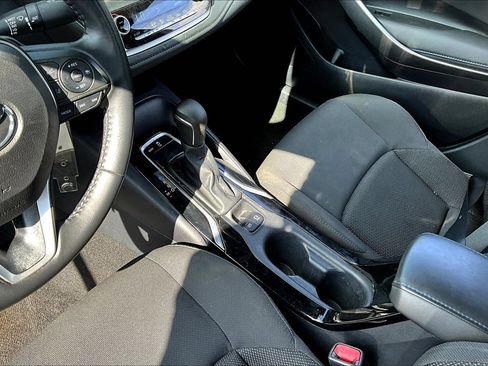 Used 2022 Toyota Corolla SE FWD image 13