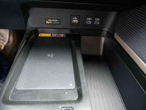 Certified 2025 Toyota Camry SE w/ Multimedia Upgrade Package AWD/4WD image 19