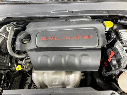 Used 2022 Jeep Compass Latitude AWD/4WD image 27