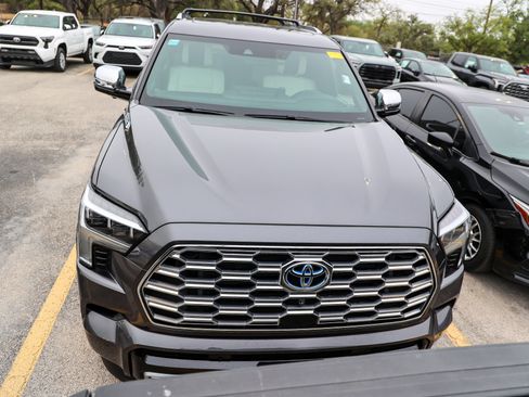 Used 2024 Toyota Sequoia Capstone image 5