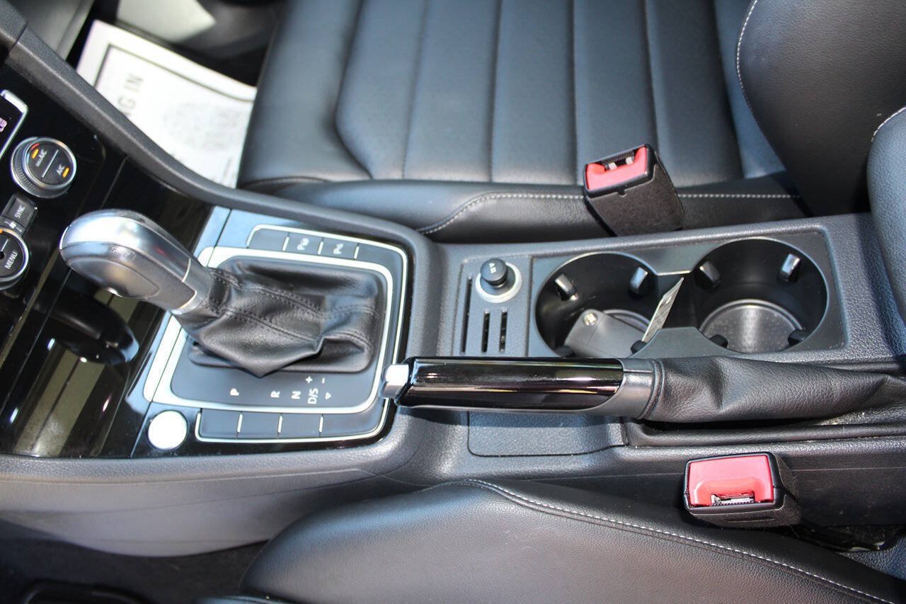 Used 2016 Volkswagen Golf SEL FWD image 31