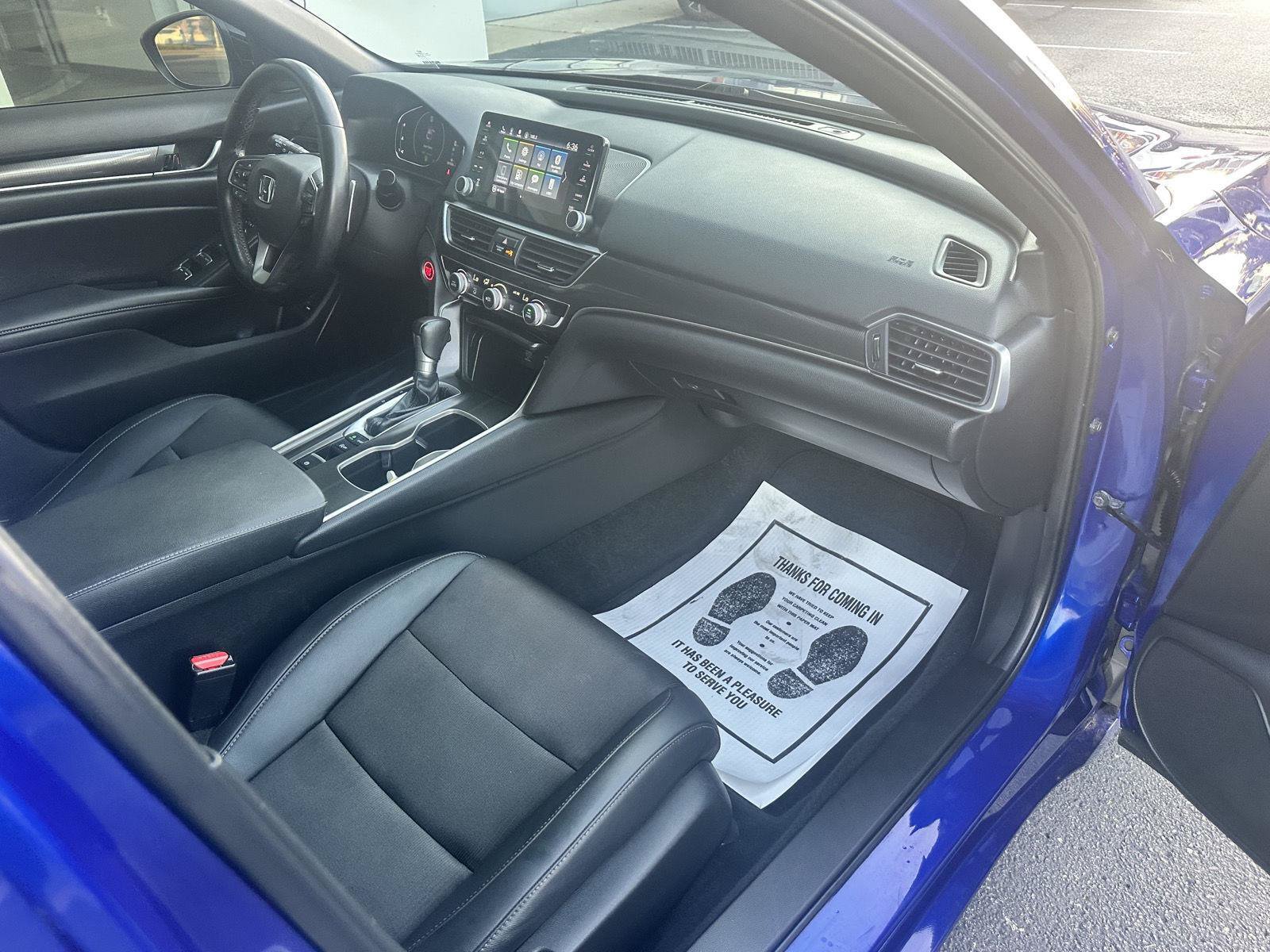 Used 2022 Honda Accord Sport image 11