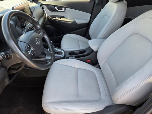 Used 2022 Hyundai Kona Limited FWD image 21