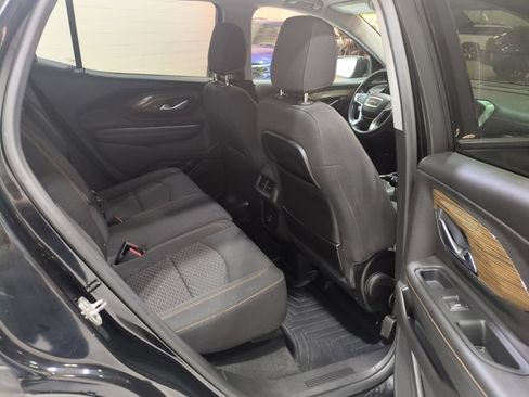 Used 2018 GMC Terrain SLE w/ Driver Convenience Package AWD/4WD image 11