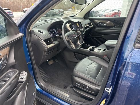 Used 2023 GMC Terrain Denali image 12