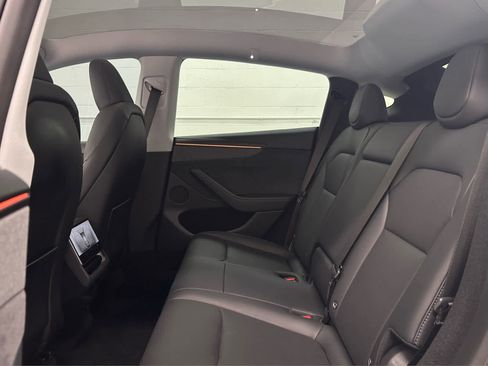 Used 2026 Tesla Model Y Long Range image 15