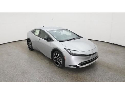 New 2026 Toyota Prius XSE image 13