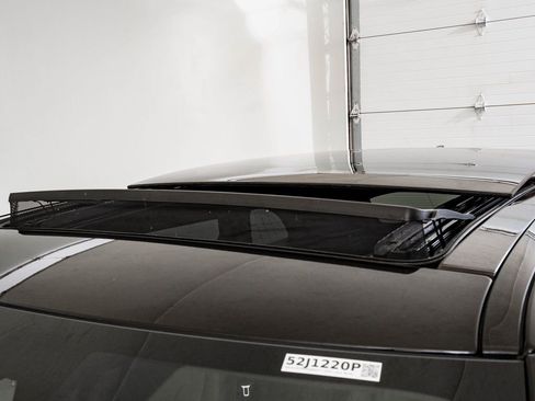 Used 2024 Land Rover Range Rover Velar Dynamic SE image 14