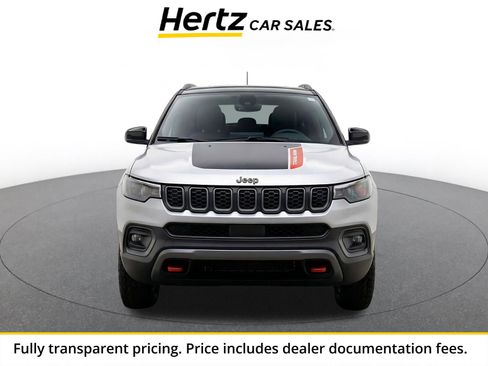 Used 2025 Jeep Compass Trailhawk AWD/4WD image 1