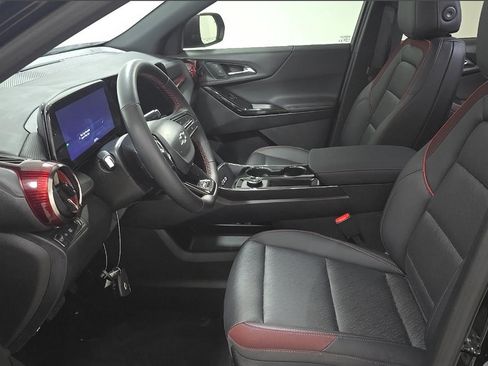 Used 2026 Chevrolet Equinox RS FWD image 8