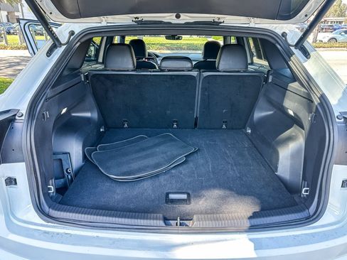 Used 2024 Volkswagen Atlas Cross Sport SE FWD image 26