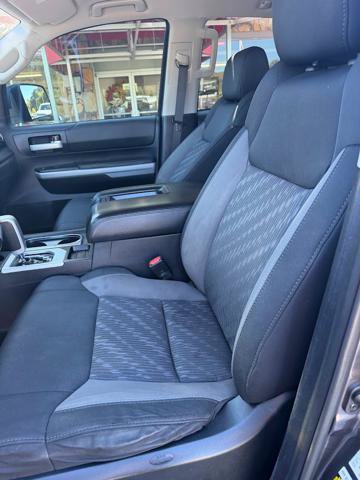 Used 2020 Toyota Tundra SR5 w/ SR5 Upgrade Package AWD/4WD image 7