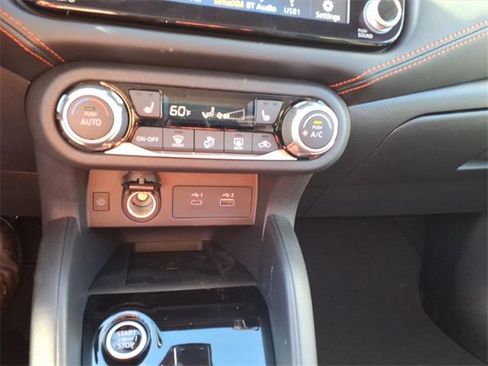 New 2025 Nissan Versa SR w/ Trunk Package image 13