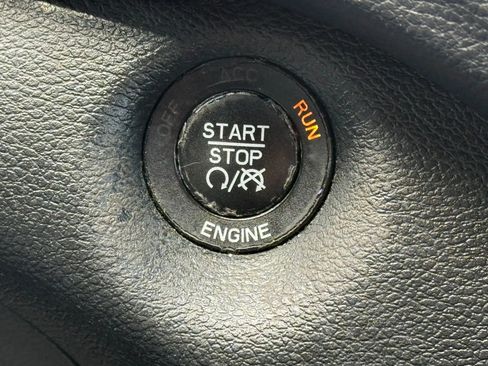 Used 2016 Jeep Cherokee Limited AWD/4WD image 26