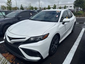 Used 2024 Toyota Camry SE video 1