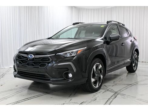 Used 2025 Subaru Crosstrek 2.5i Limited w/ Crosstrek Mirror Package image 4