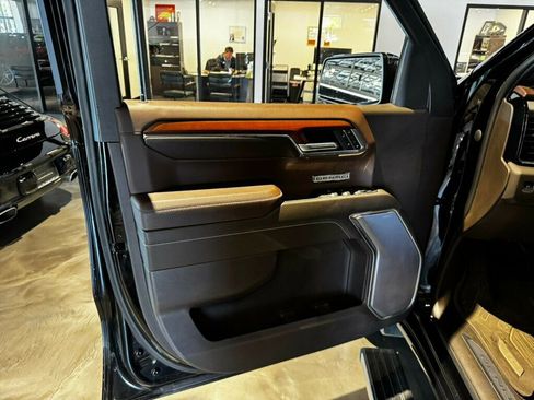 Used 2022 GMC Sierra 1500 Denali w/ Technology Package image 9