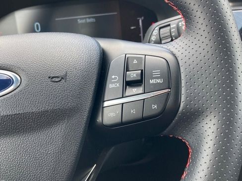 Used 2025 Ford Escape ST-Line AWD/4WD image 18