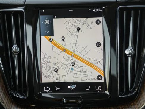 Used 2021 Volvo XC60 T5 Inscription w/ Advanced Package image 24