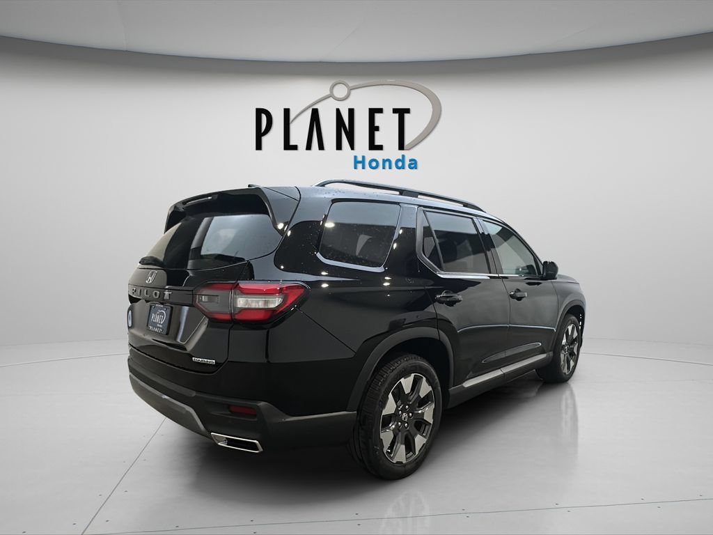New 2026 Honda Pilot Touring image 4