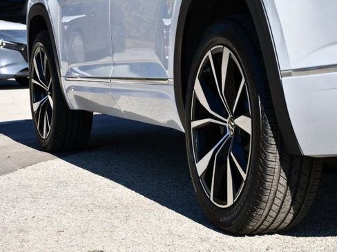 New 2026 Volkswagen Atlas SEL Premium R-Line AWD/4WD image 10