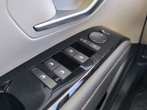 New 2026 Hyundai Tucson Limited image 32