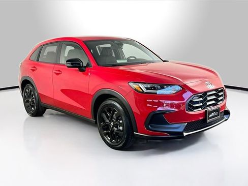 Used 2025 Honda HR-V Sport image 11