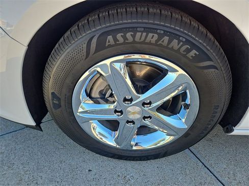 Used 2023 Chevrolet Malibu LS image 29