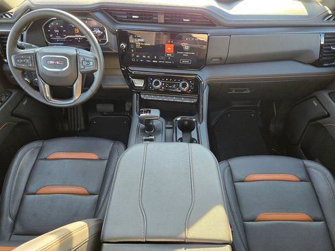 Certified 2025 GMC Sierra 1500 AT4 image 8