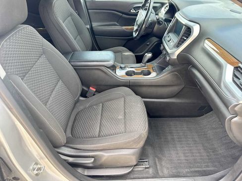 Used 2017 GMC Acadia SLE w/ LPO, Floor Liner Package AWD/4WD image 22