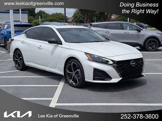 Used 2024 Nissan Altima 2.5 SR w/ SR Premium Package FWD video 1