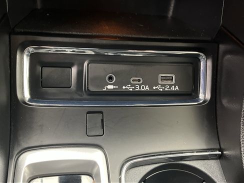 Used 2024 Subaru Ascent Limited image 23
