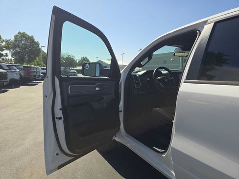 Used 2022 RAM 1500 Big Horn AWD/4WD image 23