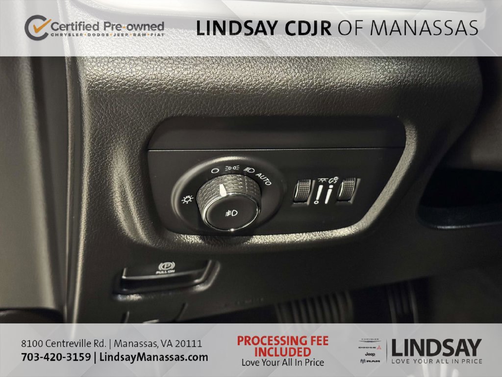 Used 2025 Jeep Grand Cherokee L Overland w/ Advanced Protech Group III AWD/4WD image 30