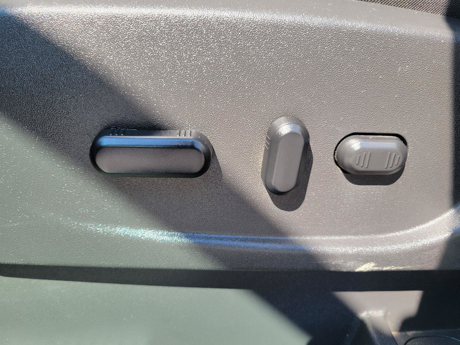 Used 2014 Ford Escape SE FWD image 9