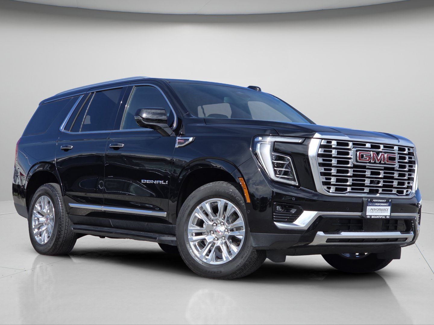 Used 2025 GMC Yukon Denali AWD/4WD image 2