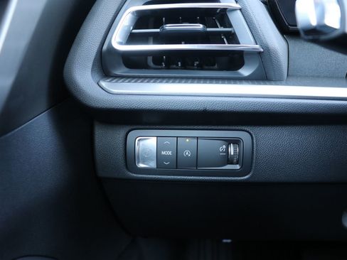 New 2026 Chevrolet Traverse LT image 11