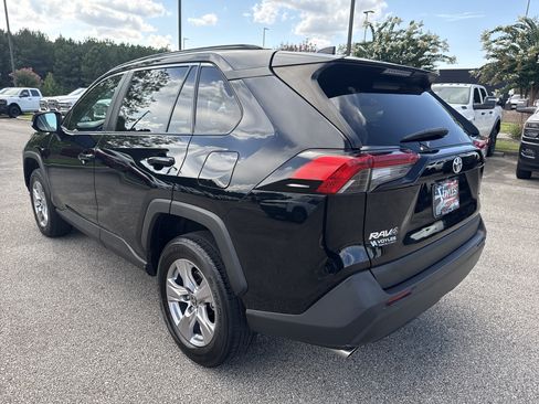 Used 2023 Toyota RAV4 XLE FWD image 5