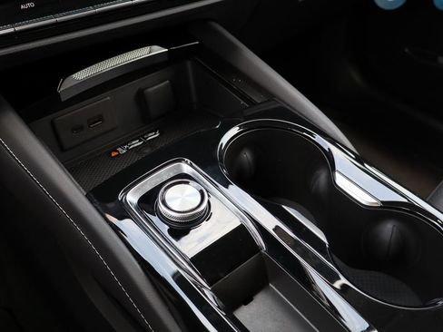 Certified 2025 Buick Envision Sport Touring AWD/4WD image 19
