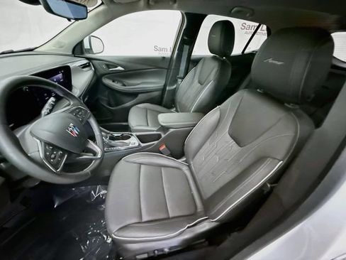 Used 2025 Buick Encore GX Avenir w/ Avenir Technology Package FWD image 22