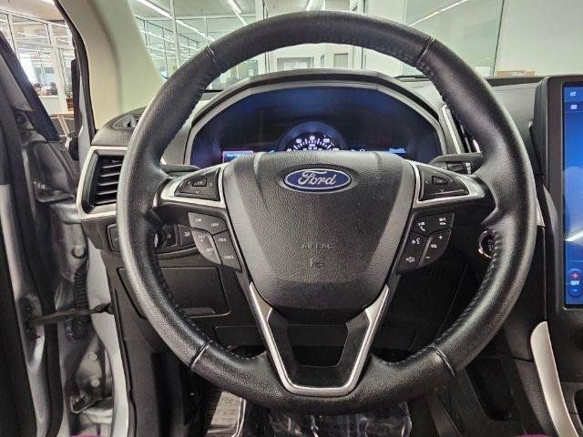 Used 2024 Ford Edge SEL AWD/4WD image 17